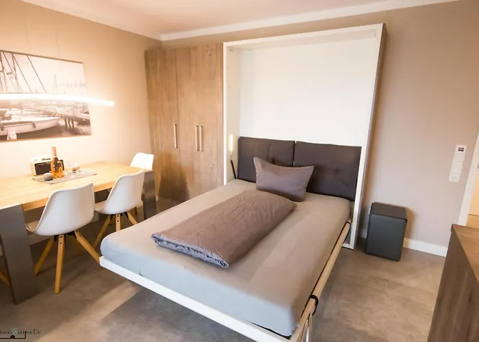 Am  Pier 17 Apartment *